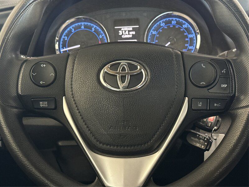 Used 2019 Toyota Corolla LE FWD image 15