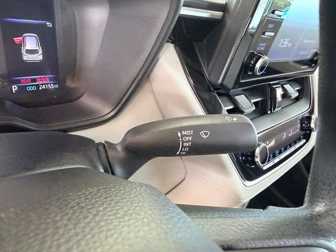 Used 2022 Toyota Corolla Cross L FWD image 21