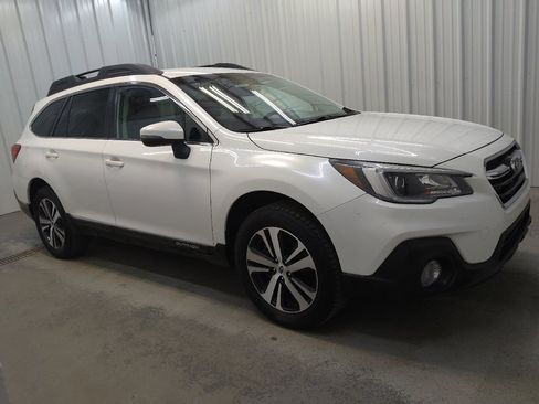 Used 2019 Subaru Outback 2.5i Limited AWD/4WD image 11