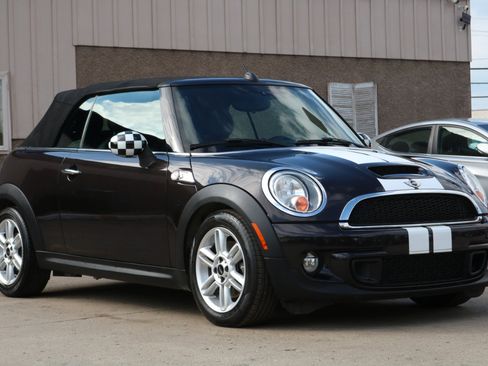 Used 2014 MINI Cooper S image 20