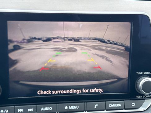 Used 2023 Nissan Rogue SV w/ SV Premium Package image 19