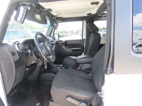 Used 2017 Jeep Wrangler Sport AWD/4WD image 20