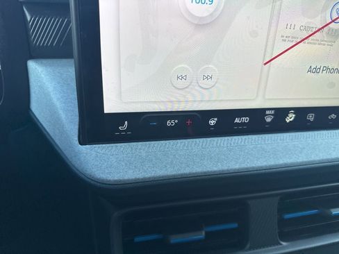 New 2025 Ford Maverick XLT w/ XLT Luxury Package image 32