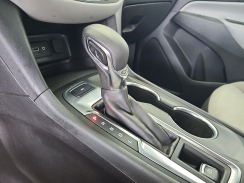 Used 2022 Chevrolet Equinox LS w/ LS Convenience Package AWD/4WD image 14