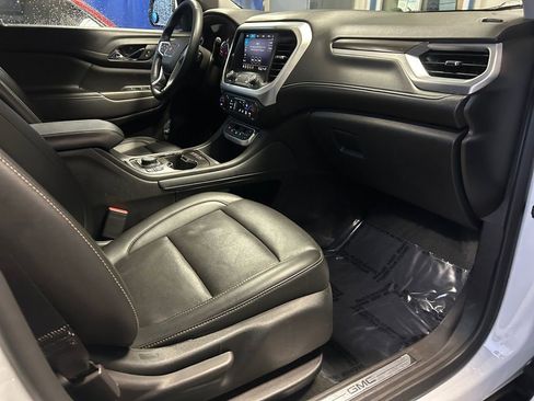 Used 2023 GMC Acadia SLT image 26