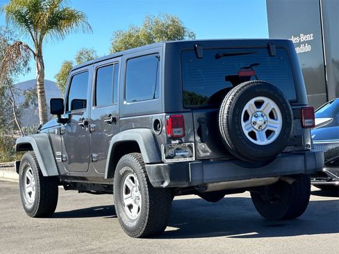 Used 2018 Jeep Wrangler Unlimited Sport w/ Connectivity Group image 5