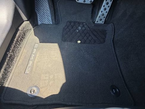 Used 2025 Toyota Camry SE FWD image 16