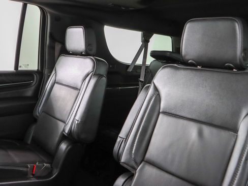 Used 2023 GMC Yukon XL Denali AWD/4WD image 28