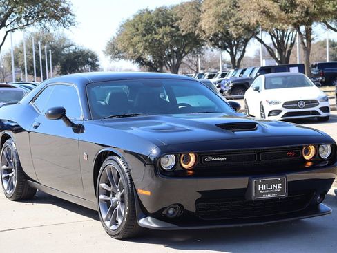 Used 2023 Dodge Challenger R/T Scat Pack w/ Plus Package image 3