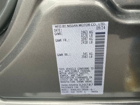 Used 2025 Nissan Altima 2.5 SV image 23