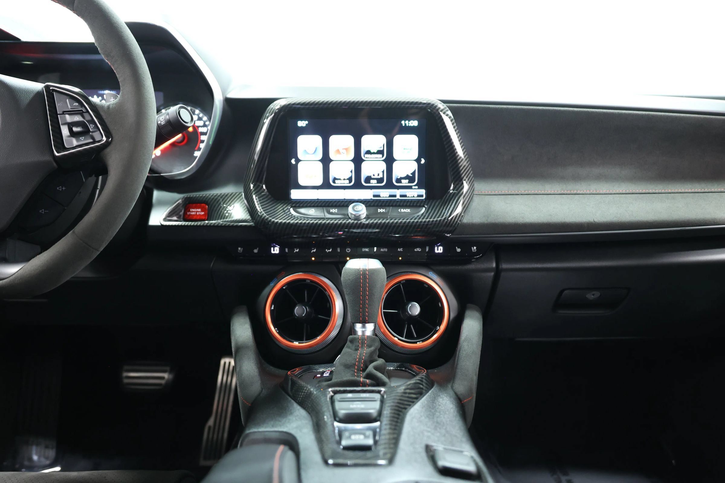 Used 2018 Chevrolet Camaro ZL1 RWD image 31