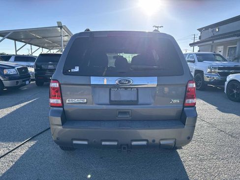 Used 2011 Ford Escape Limited w/ 302A Rapid Spec Order Code FWD image 5