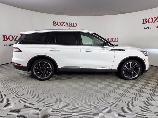 Certified 2023 Lincoln Aviator Reserve w/ Equipment Group 201A AWD/4WD image 13