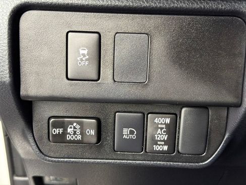 Used 2023 Toyota Tacoma TRD Off-Road AWD/4WD image 29