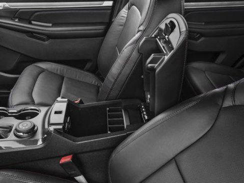 Used 2017 Ford Explorer Sport w/ Equipment Group 401A image 15