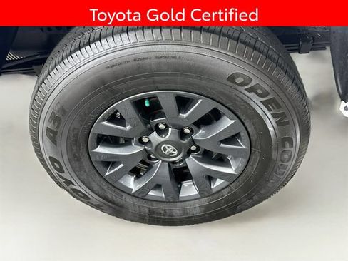 Certified 2023 Toyota Tacoma SR5 AWD/4WD image 31