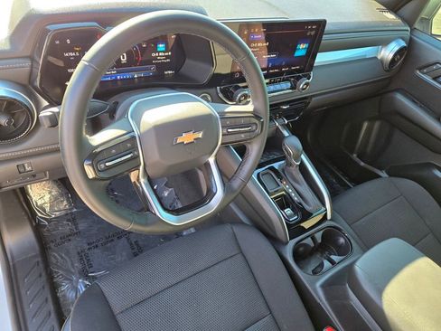 Certified 2024 Chevrolet Colorado LT w/ LT Convenience Package image 10