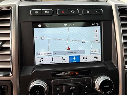 Used 2017 Ford F450 Platinum w/ Platinum Ultimate Package AWD/4WD image 7