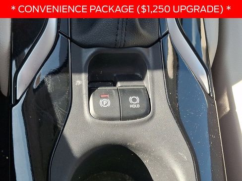 Used 2024 Toyota Corolla Cross XLE w/ Convenience Package AWD/4WD image 24