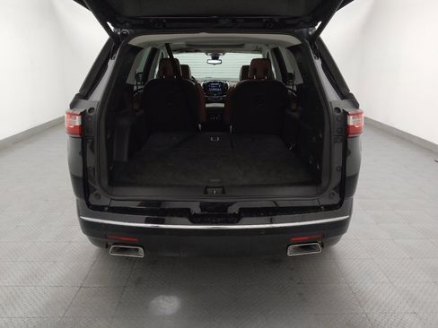 Used 2018 Chevrolet Traverse High Country AWD/4WD image 29