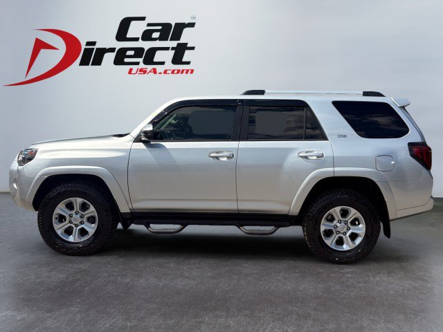 Used 2019 Toyota 4Runner SR5 AWD/4WD image 3
