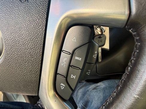 Used 2016 Chevrolet Express 3500 image 12