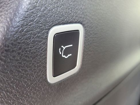 New 2026 Chrysler Pacifica Select image 8