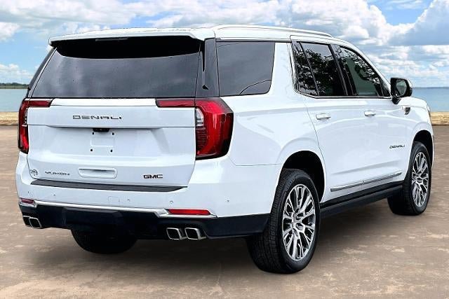 Used 2026 GMC Yukon Denali w/ Denali Reserve Package AWD/4WD image 6