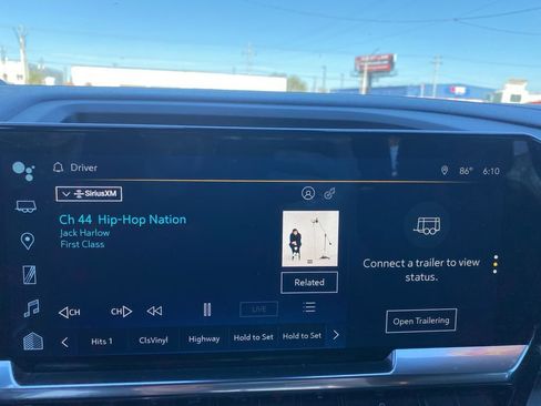 Used 2024 Chevrolet Silverado 2500 High Country w/ High Country Premium Package image 19