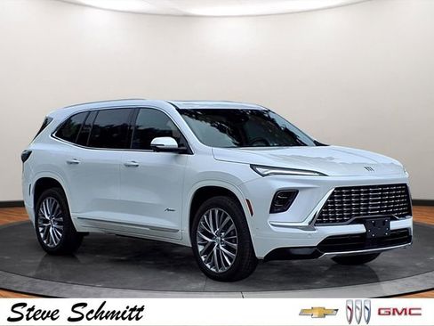 Certified 2025 Buick Enclave Avenir w/ Super Cruise Package AWD/4WD image 30