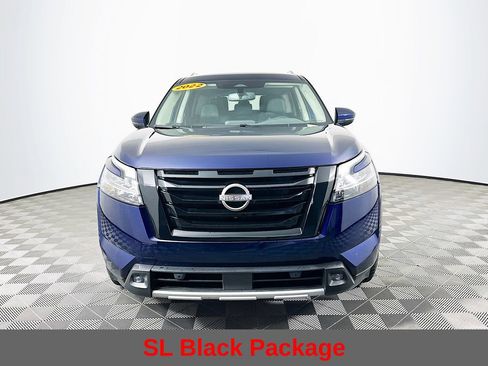 Used 2022 Nissan Pathfinder SL w/ SL Black Package image 5