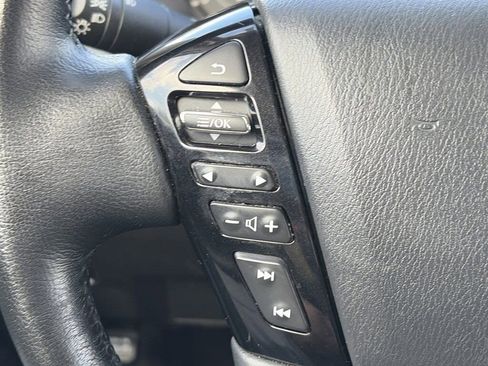 Used 2024 Nissan Armada SV image 26