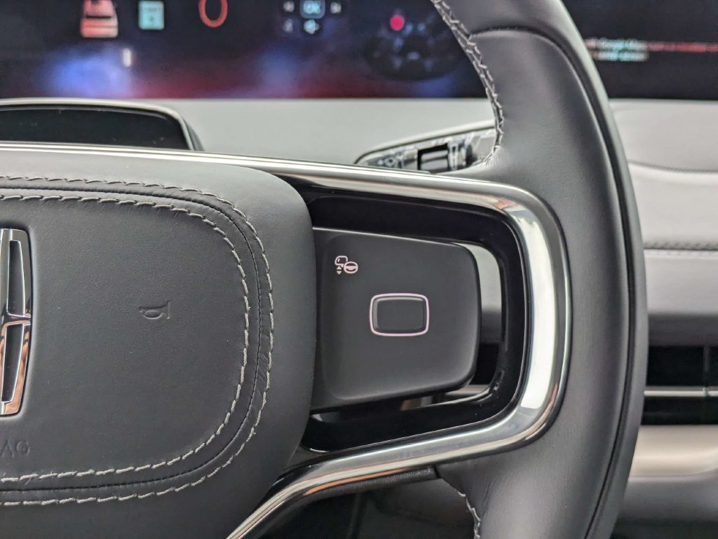 New 2027 Lincoln Navigator Premiere RWD image 28