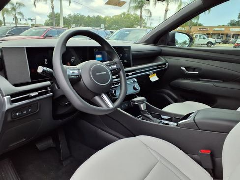 New 2025 Hyundai Santa Cruz SEL image 12