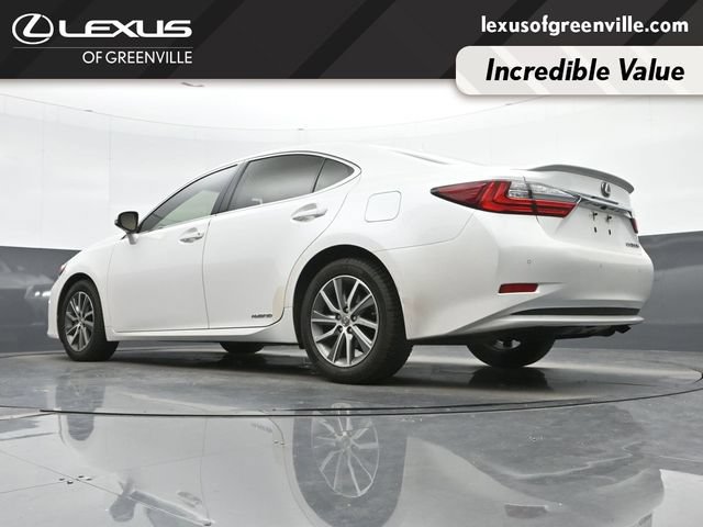 Used 2017 Lexus ES 300h w/ Luxury Package FWD image 41