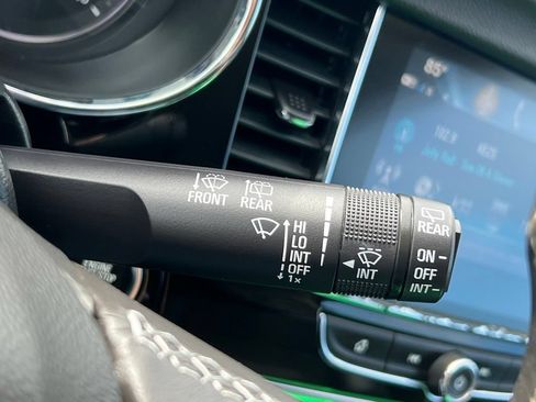Used 2020 Buick Encore Preferred FWD image 33