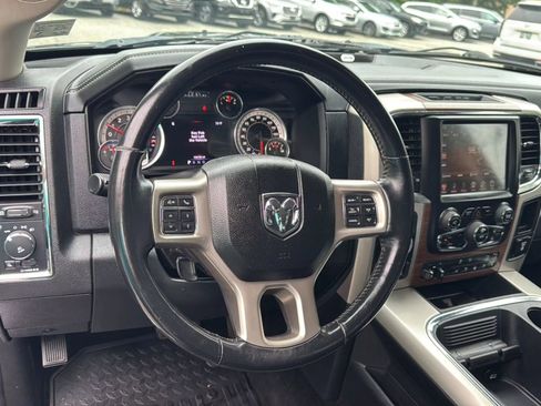 Used 2016 RAM 1500 Laramie w/ Convenience Group image 8