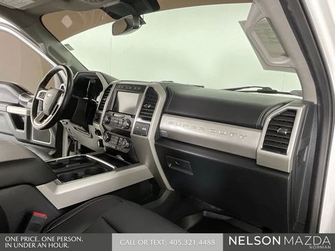 Used 2021 Ford F250 Lariat w/ Lariat Ultimate Package AWD/4WD image 31