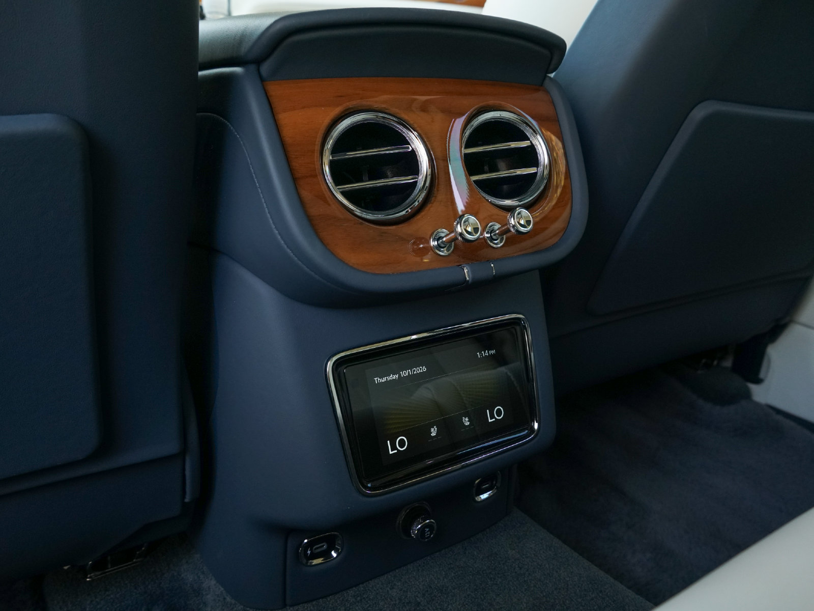 Certified 2023 Bentley Bentayga AWD/4WD image 27