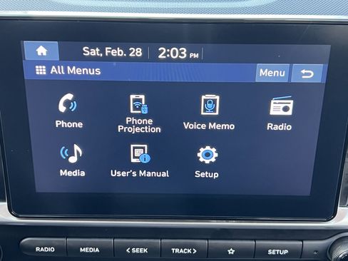 Used 2025 Hyundai Venue SEL image 11