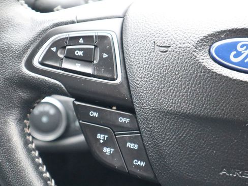 Used 2019 Ford Escape SE image 27