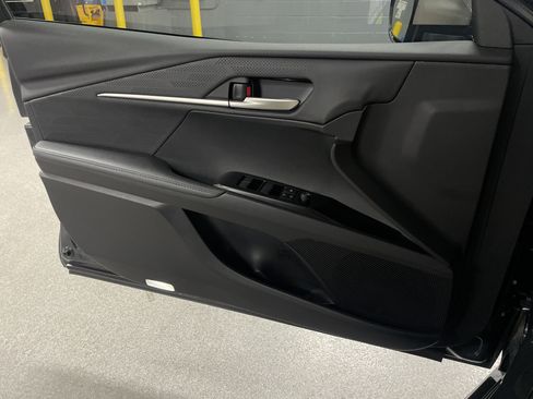 Used 2025 Toyota Camry XSE image 14