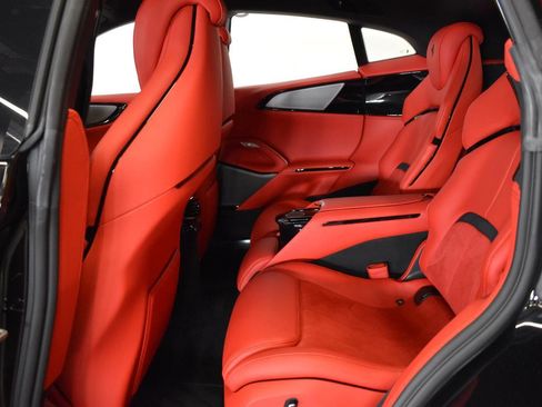 Used 2025 Ferrari Purosangue image 21