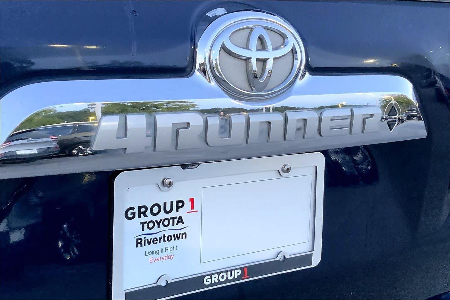 Used 2015 Toyota 4Runner Limited RWD image 28