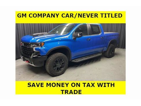 Used 2025 Chevrolet Silverado 1500 ZR2 w/ Technology Package AWD/4WD image 1