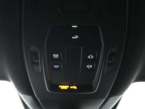 Used 2026 Porsche Cayenne Coupe AWD/4WD image 21