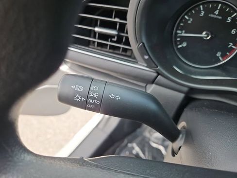 Certified 2025 MAZDA MAZDA3 s image 24