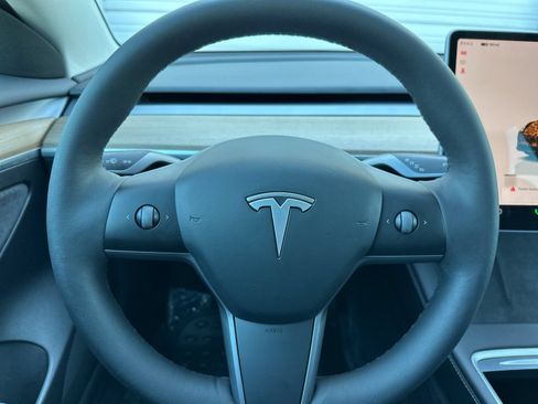 Used 2023 Tesla Model 3 Standard Range RWD image 21