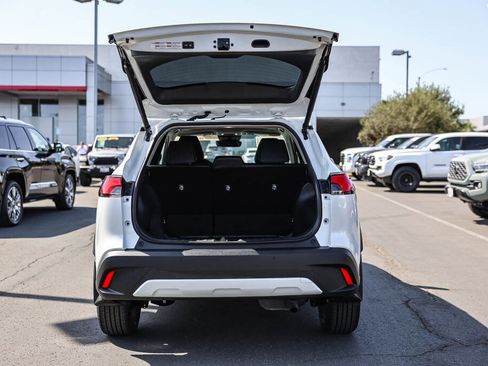 Certified 2023 Toyota Corolla Cross XLE w/ Convenience Package image 28