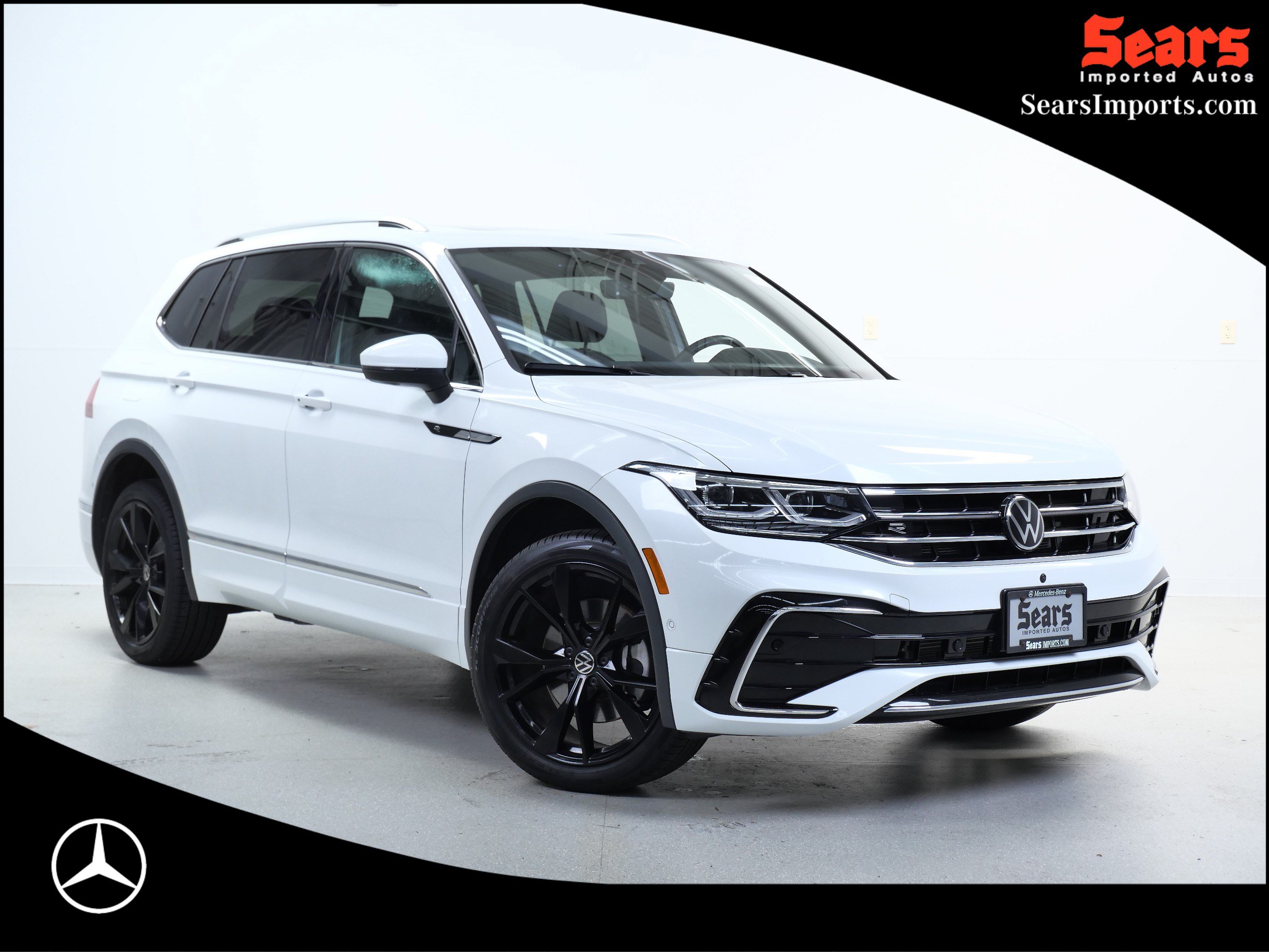 Used 2024 Volkswagen Tiguan SEL R-Line w/ MDO Package, Two-Row AWD/4WD image 1